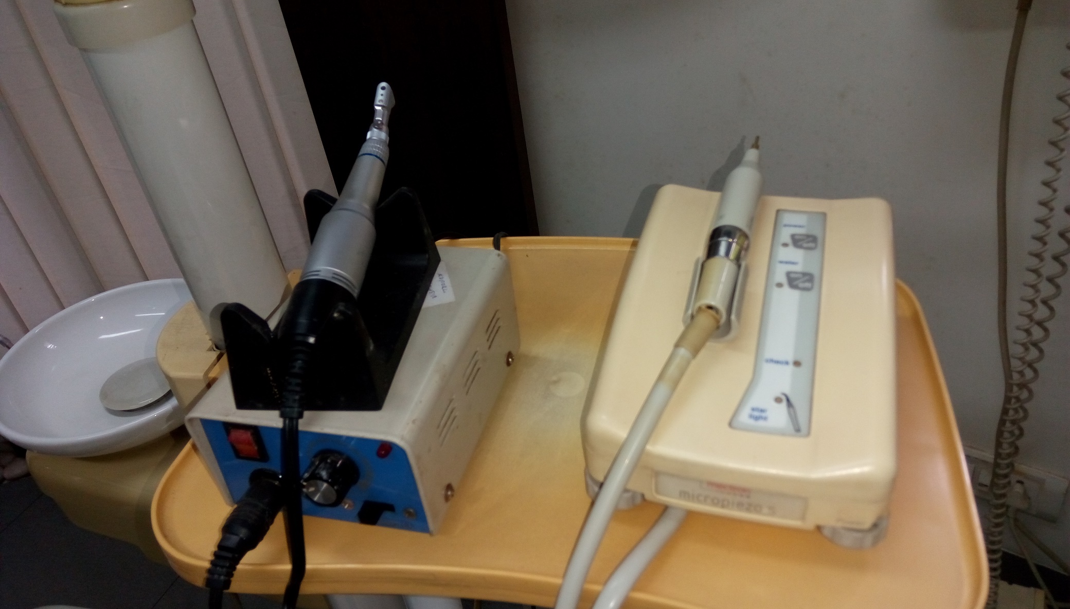 Used Dental Equipments For Sale At Andheri East, Mumbai